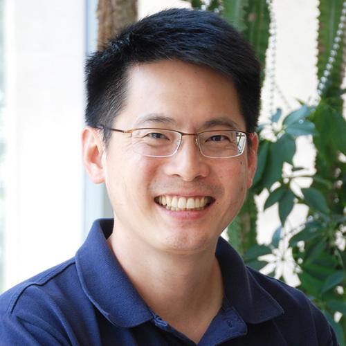 Robert Liu Headshot